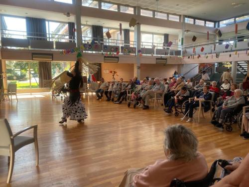 2b643c01-438f-43e5-bbe1-8ec940f6b33e